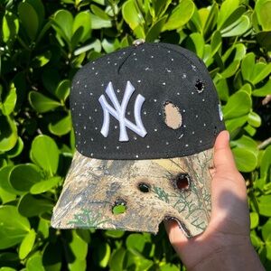 Men’s New Era Black and Camouflage Cap
